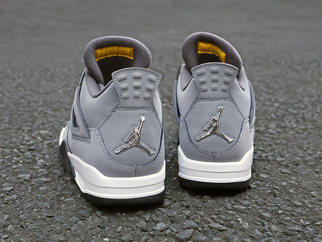 AIR JORDAN 4 RETRO “COOL GREY”01