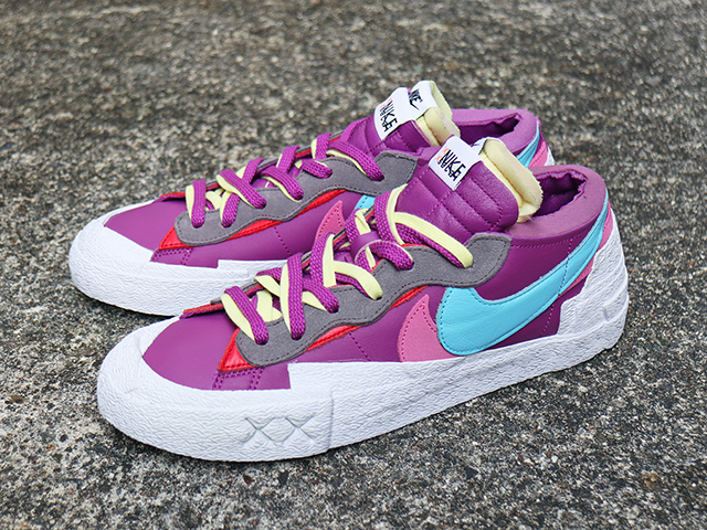 BLAZER LOW “SACAI x KAWS” PURPLE01