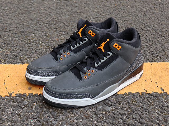 AIR JORDAN 3 RETRO “FEAR 2023”01