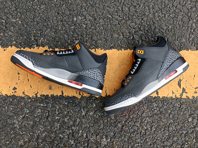 AIR JORDAN 3 RETRO “FEAR 2023”01