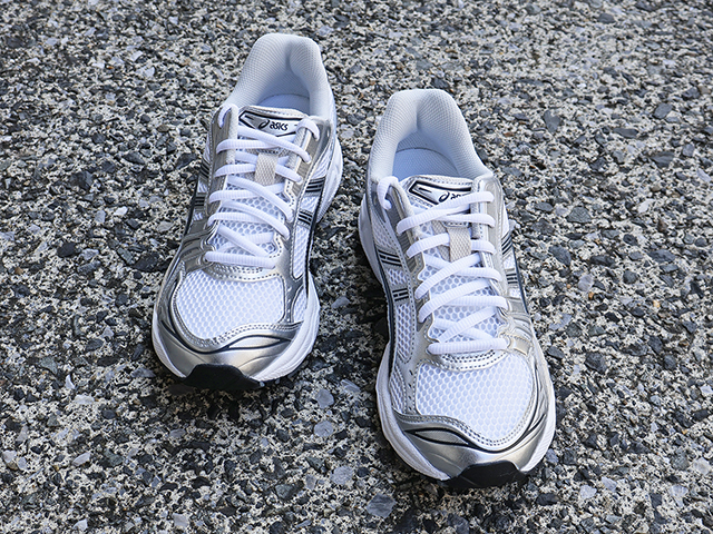 GEL-KAYANO 14 WHITE/GRAPHITE GREY01