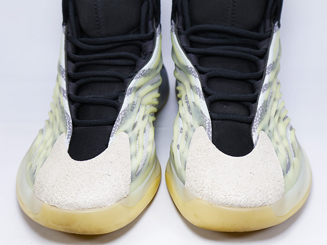 YEEZY BSKTBL k-77792-5 - 3