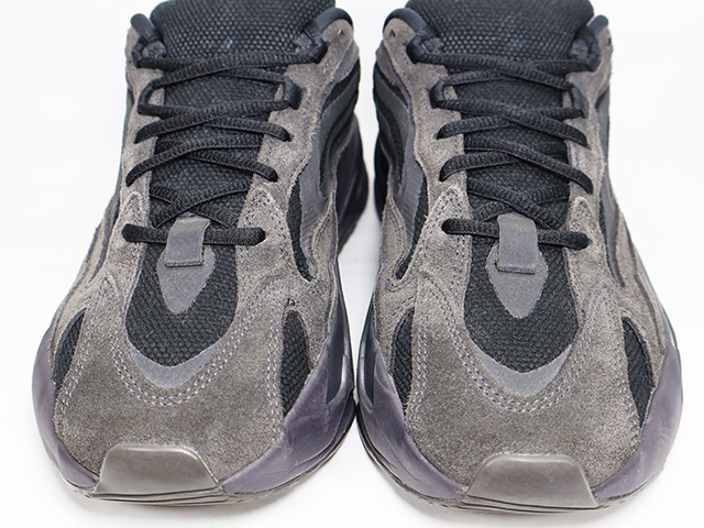 YEEZY BOOST 700 V2 k-77831-6 - 3