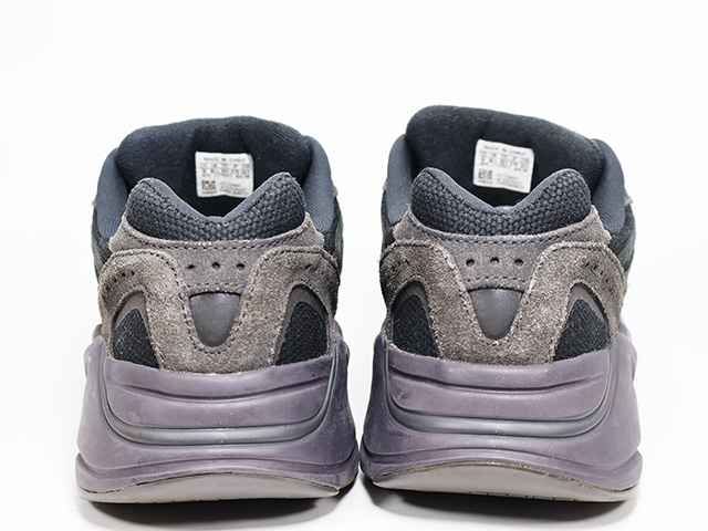 YEEZY BOOST 700 V2 k-77831-6 - 4