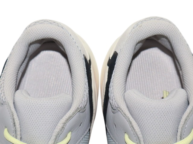 YEEZY BOOST 700 h-29897-8 - 4