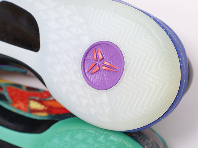 KOBE 8 SYSTEM PREMIUM 635438-800 - 5