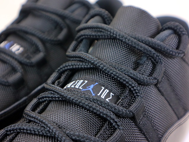 AIR JORDAN 11 RETRO LOW FV5104-004-k-77987-3 - 4