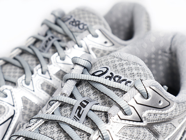 GEL-KAYANO 20 1203A388-020 - 4