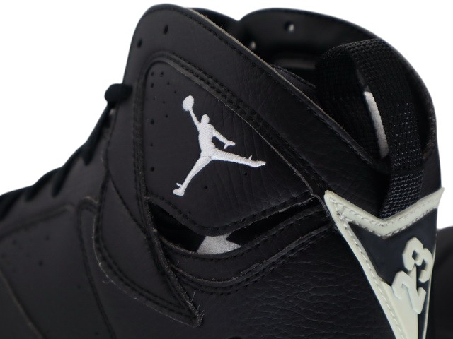 AIR JORDAN 7 RETRO METAL 684943-010 - 7