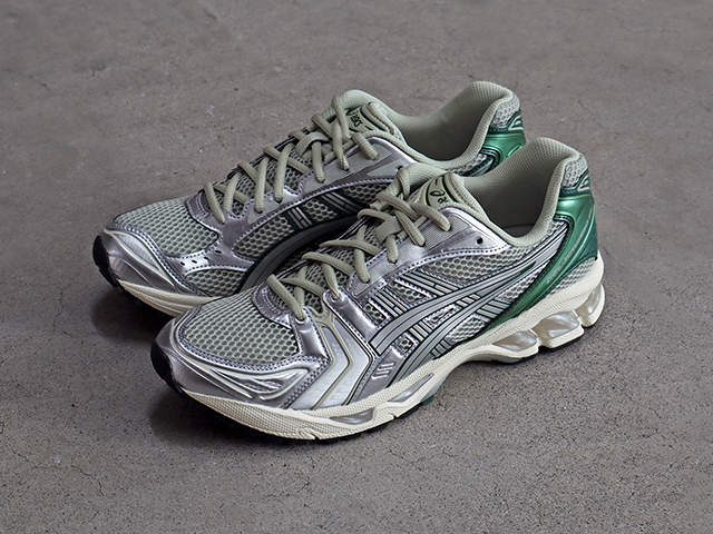 GEL-KAYANO 14 “DRIED LEAF GREEN”01