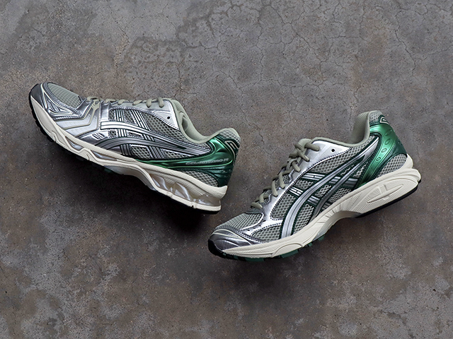 GEL-KAYANO 14 “DRIED LEAF GREEN”01