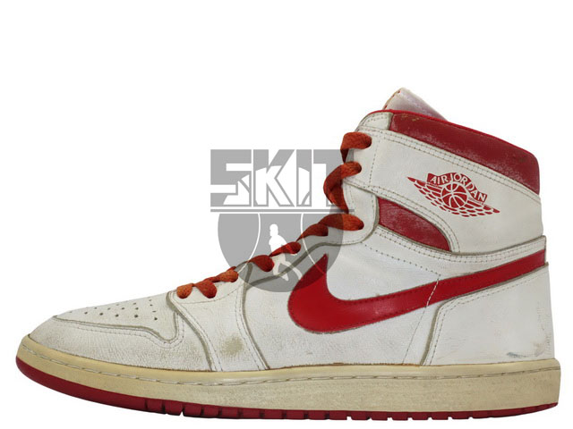 AIR JORDAN 1