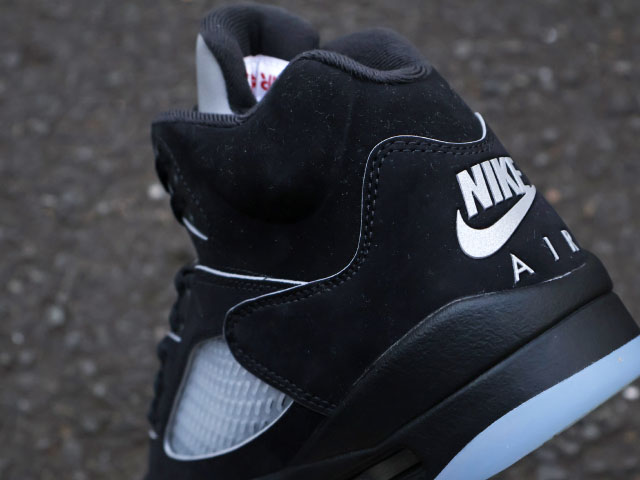 AIR JORDAN 5 RETRO OG “REIMAGINED BLACK”01