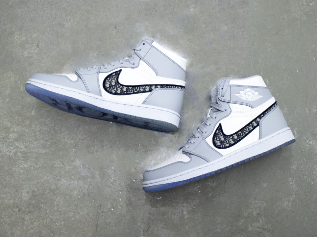 AIR JORDAN 1 RETRO HIGH OG “AIR DIOR”01