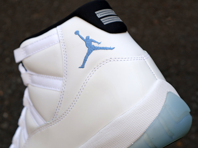 AIR JORDAN 11 RETRO “LEGEND BLUE”01