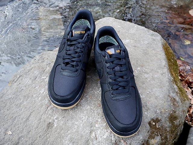 AIR FORCE 1 GORE-TEX “BLACK-LIGHT CARBON”01