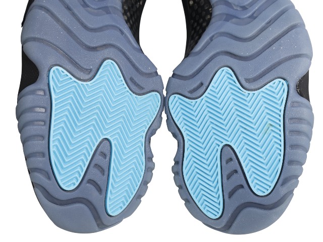 AIR JORDAN 11 RETRO k-78085-1 - 6