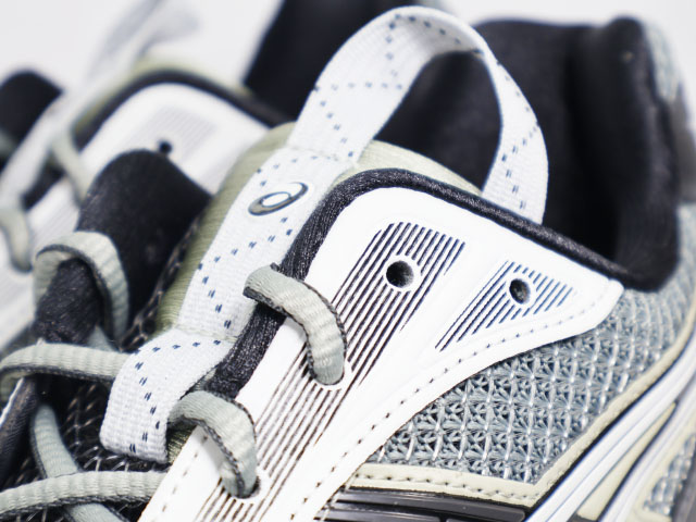 UB1-S GEL-KAYANO 14 1201A189-020 - 4