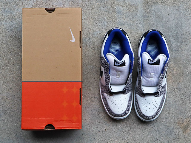 DUNK LOW PRO SB “SUPREME-WHITE CEMENT GREY” 200201