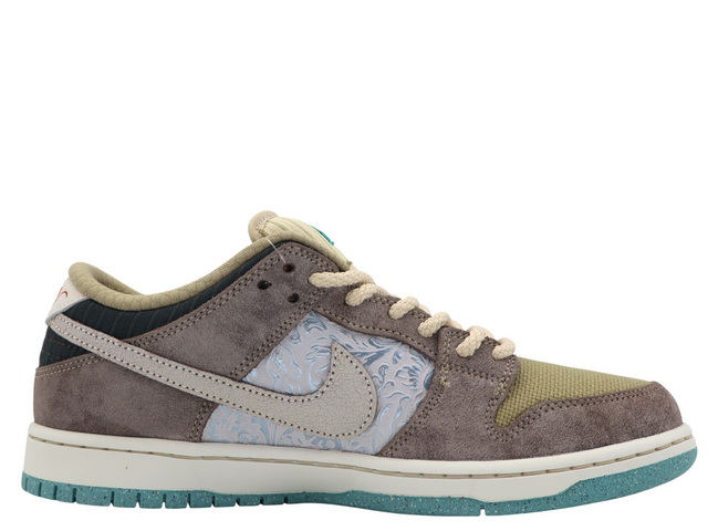 SB DUNK LOW PRO PREMIUM FZ3129-200 - 1