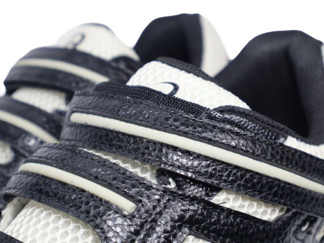 GEL-KAYANO 20 1203A499-250 - 4