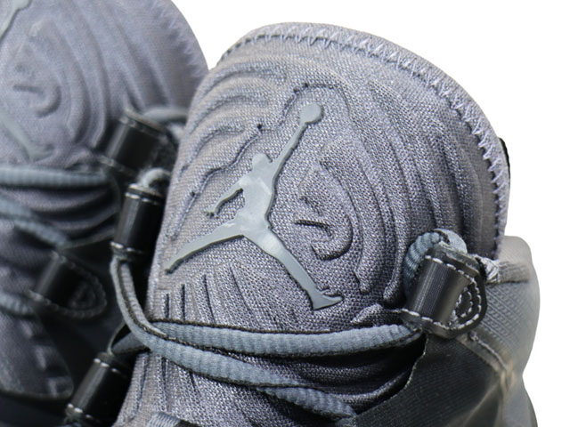 AIR JORDAN 28 SE 616345-003 - 4