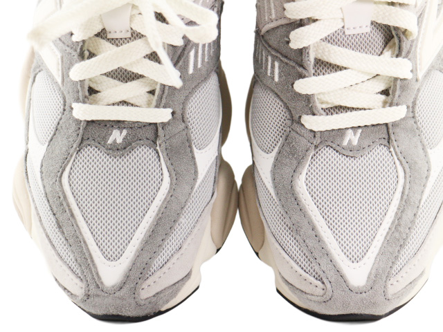 U9060 EEE f-6979-04 - 3