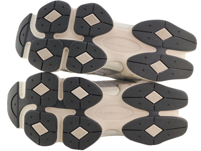 U9060 EEE f-6979-04 - 6