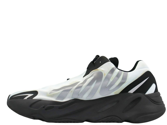 YEEZY BOOST 700 MNVN