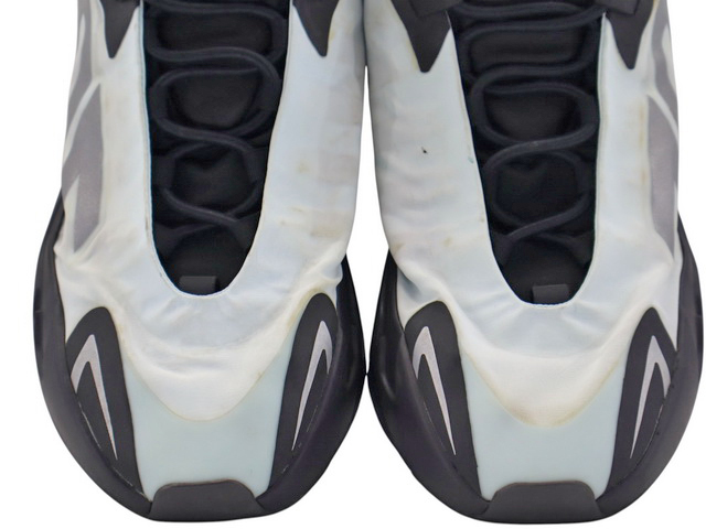 YEEZY BOOST 700 MNVN h-30205-26 - 3