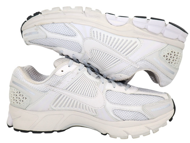 WMNS ZOOM VOMERO 5 h-30205-15 - 2