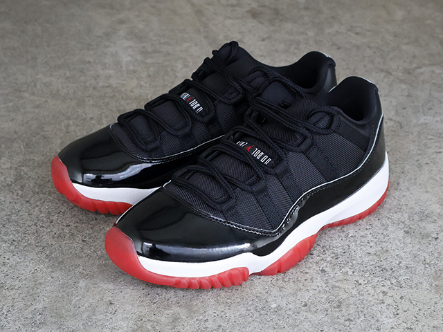AIR JORDAN 11 RETRO LOW “BRED PE”01