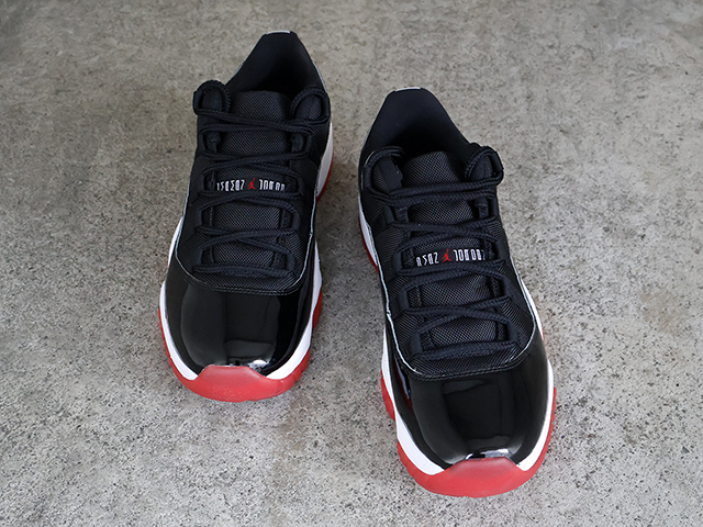 AIR JORDAN 11 RETRO LOW “BRED PE”01