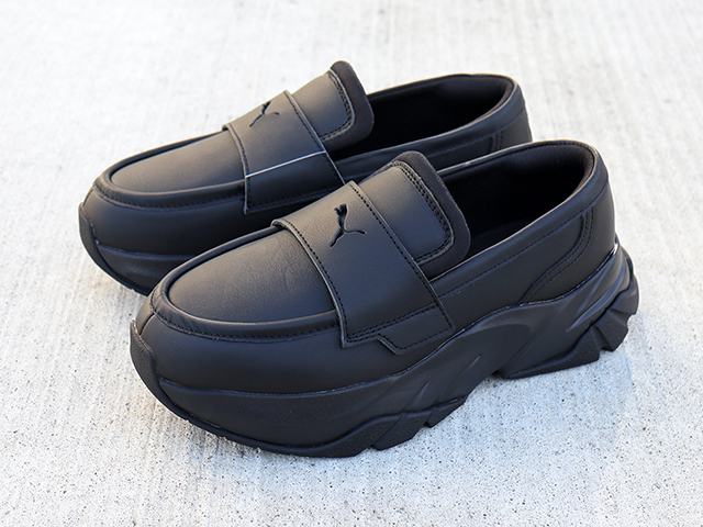 WMNS LOAFYR “PUMA BLACK”01