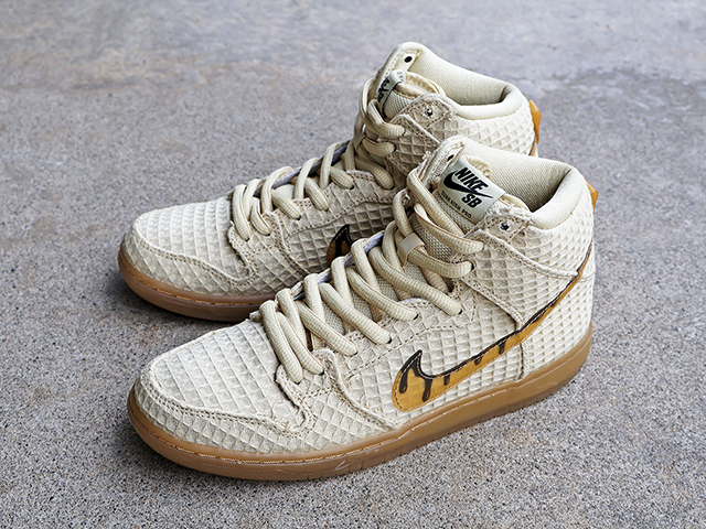 DUNK HIGH PREMIUM SB “WAFFLE”01