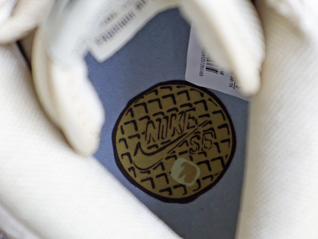DUNK HIGH PREMIUM SB “WAFFLE”01
