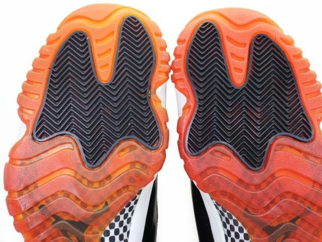 AIR JORDAN 11 s-12799-9 - 7