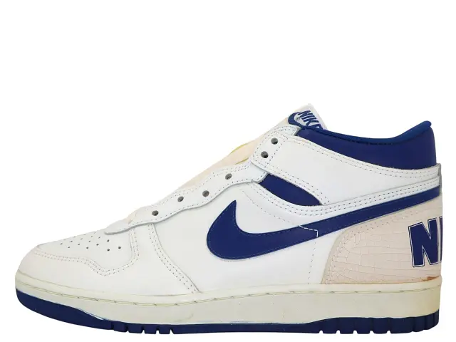 BIG NIKE 3/4