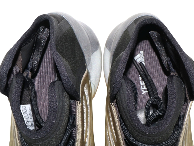 YEEZY QNTM h-30389-10 - 4