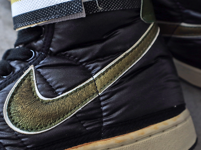 VANDAL SUPREME 1985  BLACK/METALLIC GOLD01