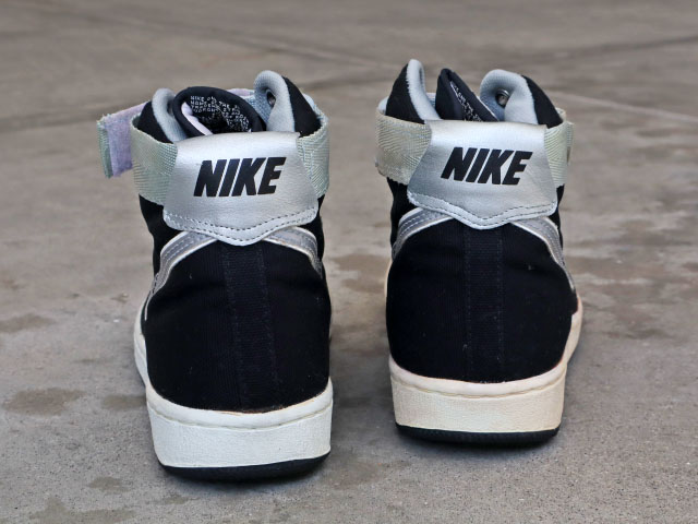 VANDAL 1984 BLACK/METALLIC SILVER01
