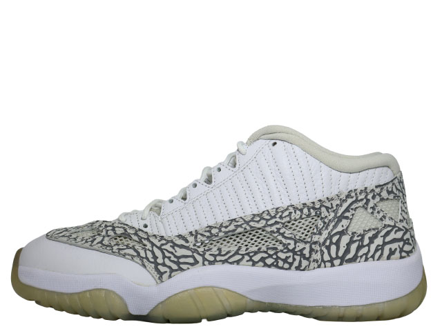 AIR JORDAN 11 RETRO LOW