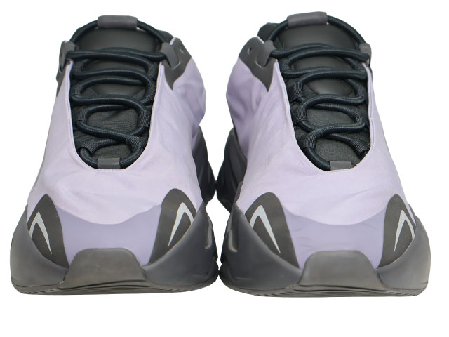YEEZY 700 MNVN k-78527-3 - 3