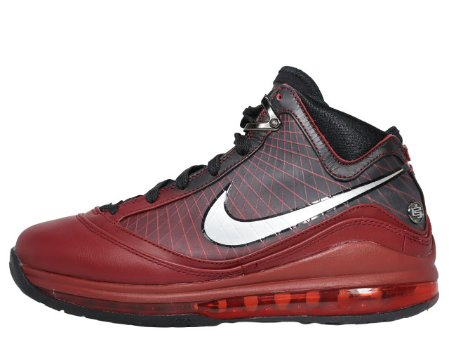 LEBRON 7 QS