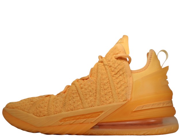LEBRON 18