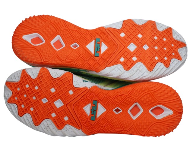 LEBRON 18 LOW k-78516-20 - 8