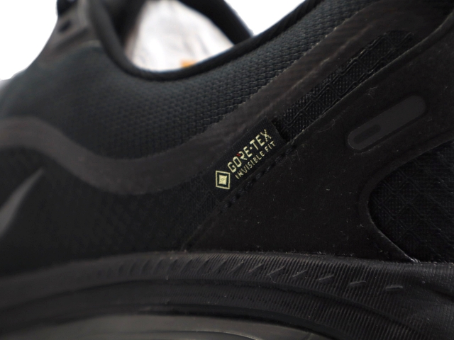 VOMERO 18 GORE-TEX HQ7001-001 - 5