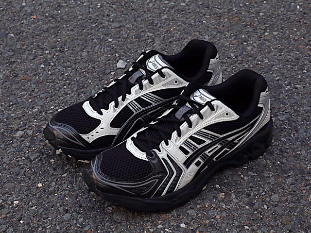 GEL-KAYANO 14 BLACK/CREAM01