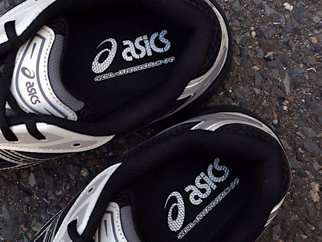 GEL-KAYANO 14 BLACK/CREAM01