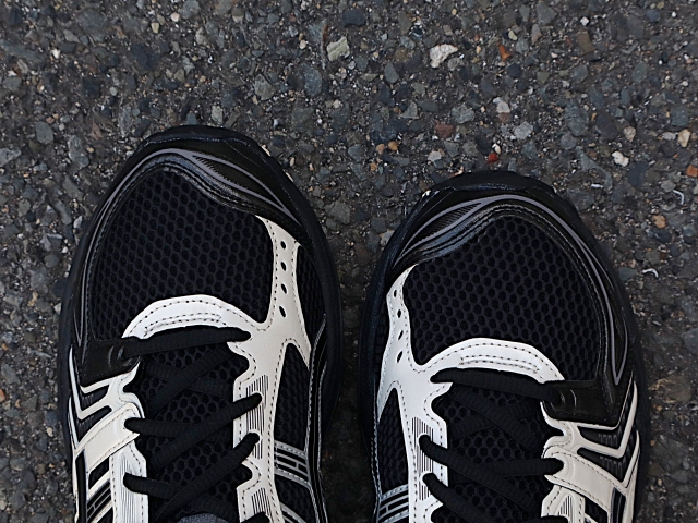GEL-KAYANO 14 BLACK/CREAM01